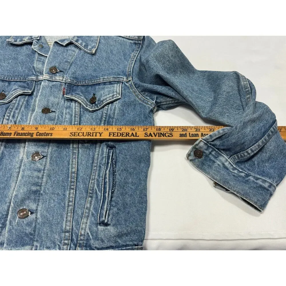 Levis Denim Jacket Size 38 Small Button Up